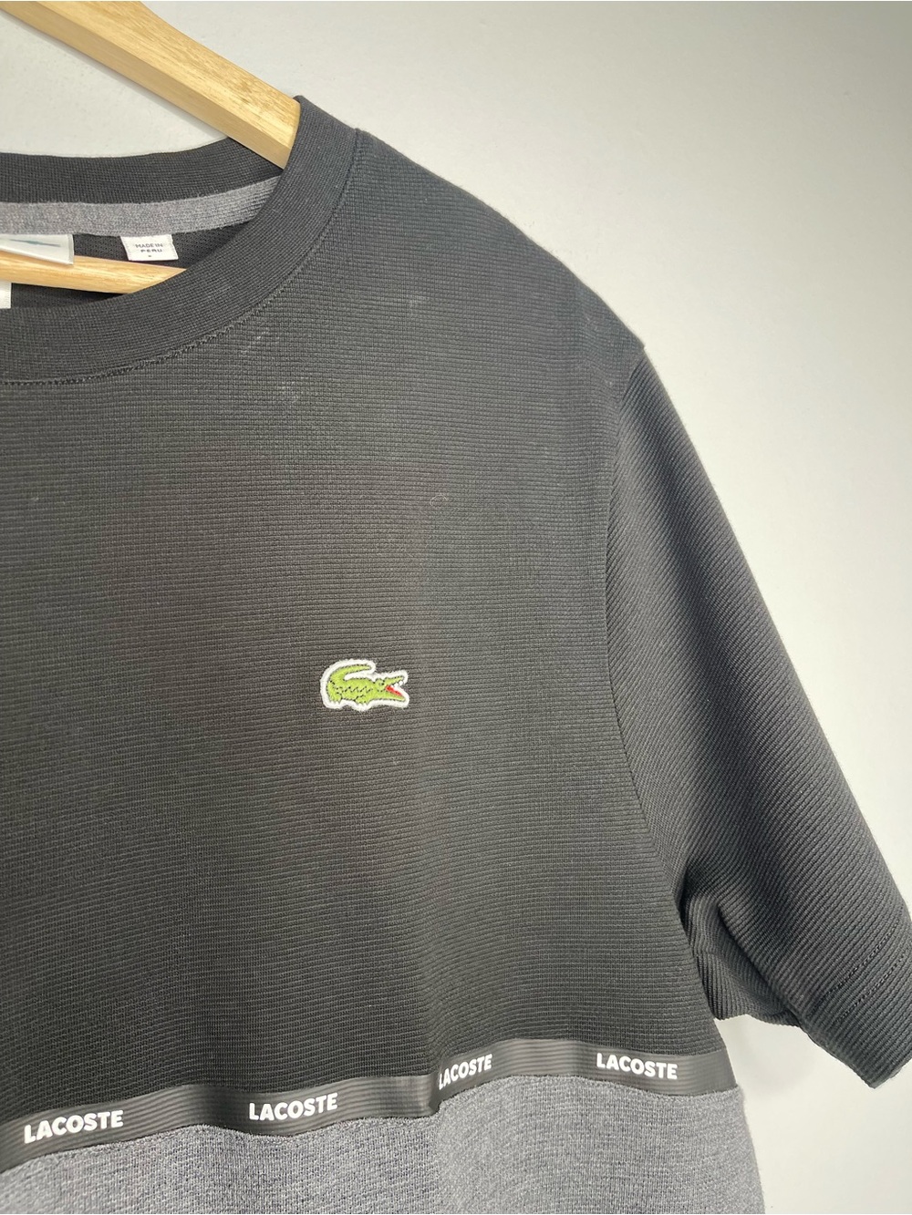 Lacoste SPORT Lightweight Bicolor Tape T-Shirt (Large) NWT - Picture 3 of 7